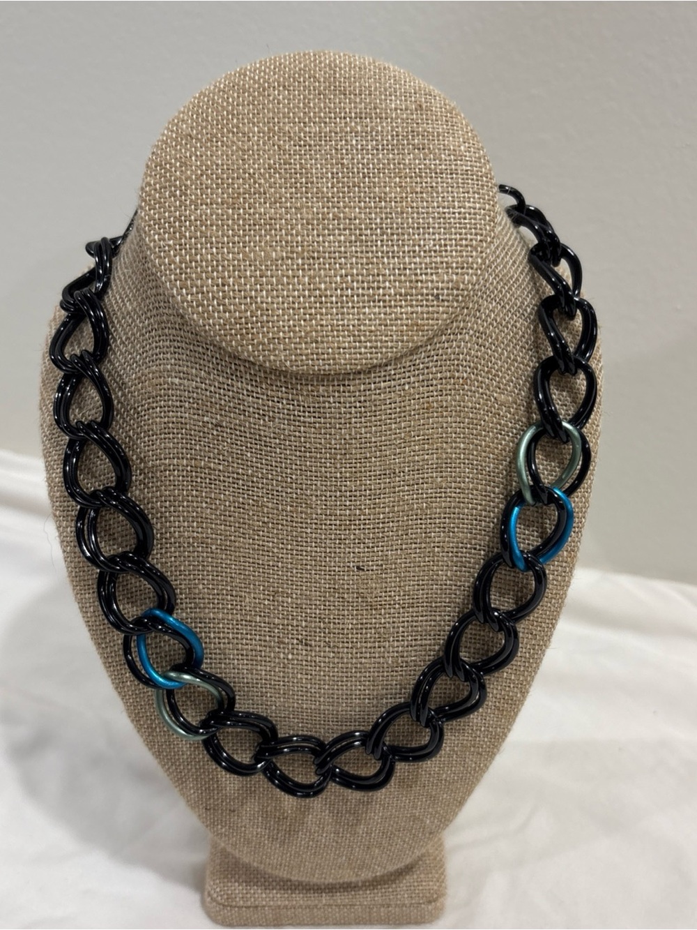 Sabika Seamless Collection Chain Necklace Adjustable Winter 2015